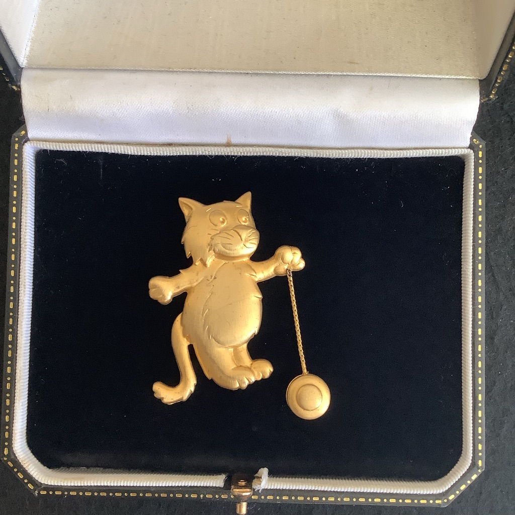 Vintage J J Cat Brooch.